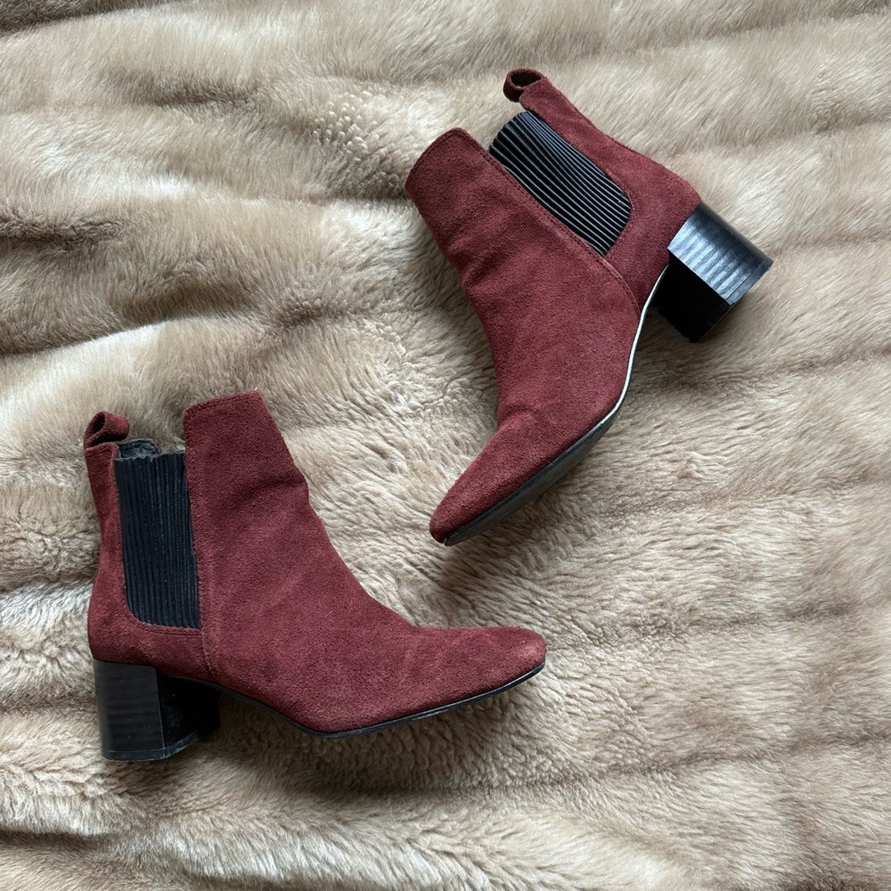 🍷 Zara Suede Ankle Boots – Size 38 (fits 7) - Picture 1 of 7